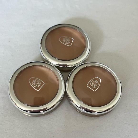 Lot of 3 Oil of Olay Lip Gloss Sheer Sunlight Shade 902A discontinued product - Picture 2 of 5